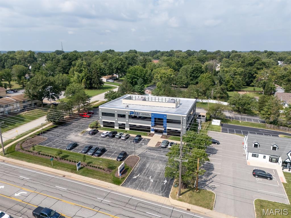 Jacobs Add To Hutchinsons - Commercial Lease