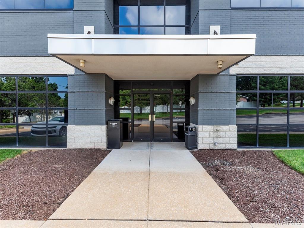 Jacobs Add To Hutchinsons - Commercial Lease
