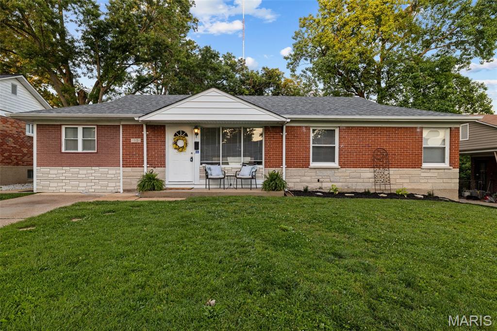 Beautifully renovated 4-bedroom, 1.5-bath ranch! This move-in ready home features spacious rooms, updated finishes, and an inviting eat-in kitchen perfect for everyday living and entertaining. The full basement provides abundant storage space and endless possibilities for additional living or recreation areas. Step outside to a generously sized backyard, ideal for summer BBQs, gatherings, and outdoor enjoyment. Don't miss this opportunity to own a beautifully updated home with plenty of space both inside and out!