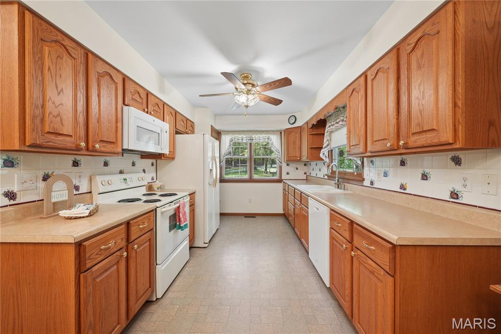 County Line Rd - Residential