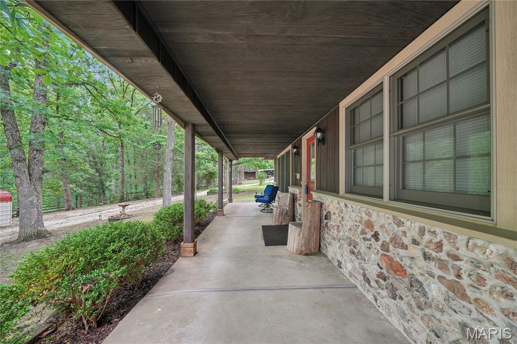 County Line Rd - Residential