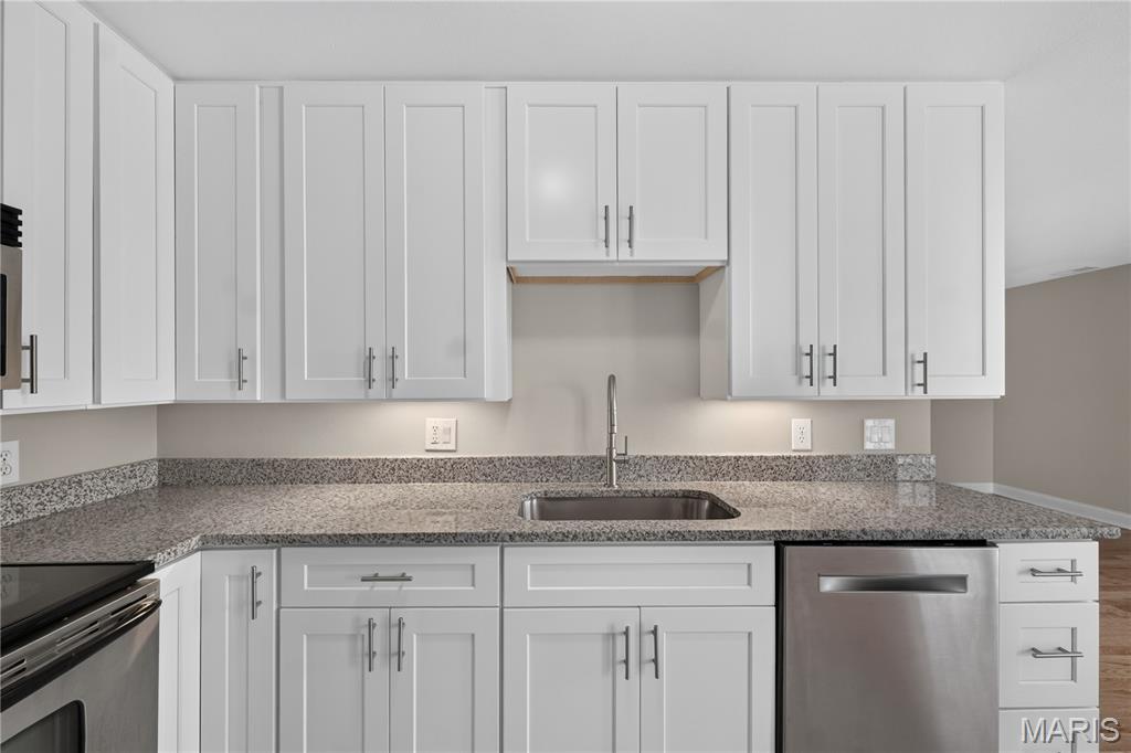 Pershing Ave Condo - Residential