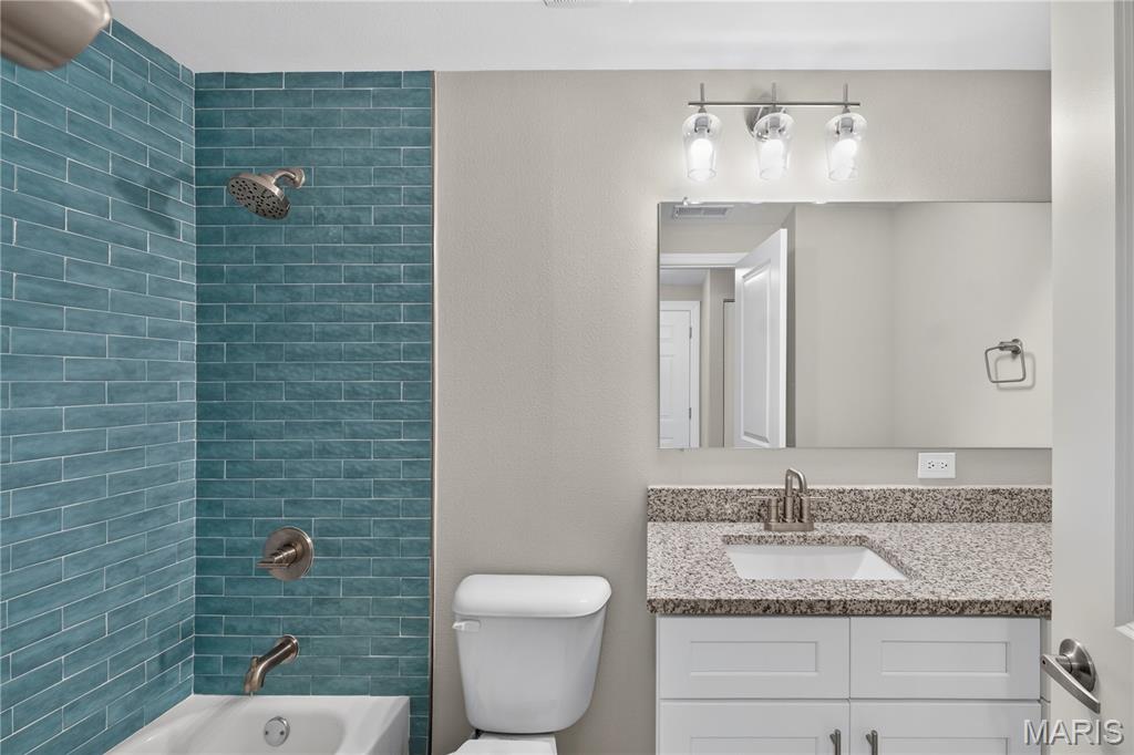 Pershing Ave Condo - Residential