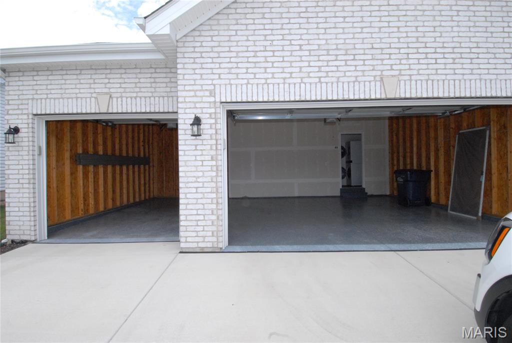 Hawk Ridge Trail Estate - Residential Lease