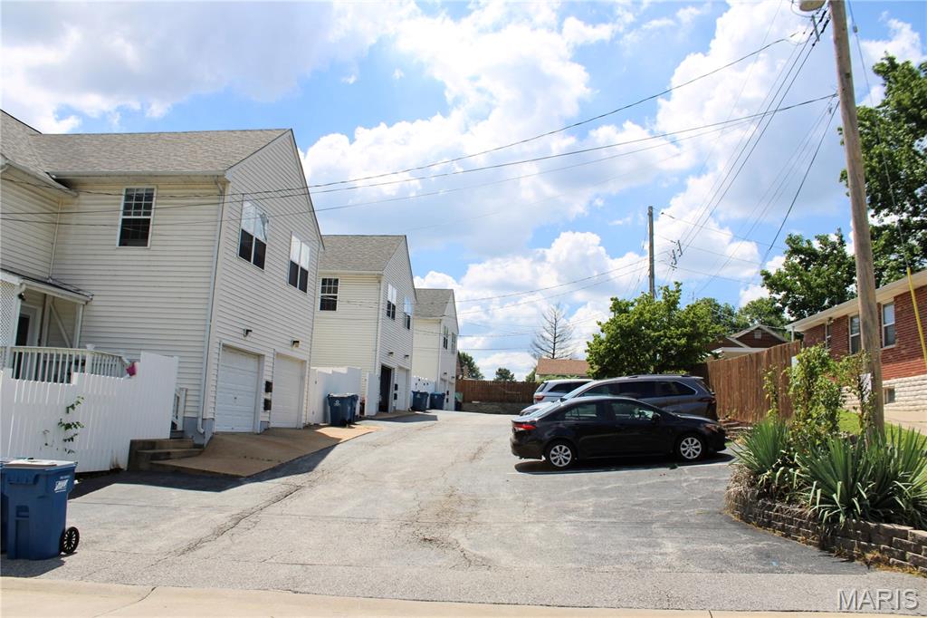 Brighton Place Condo Ph 2 - Residential