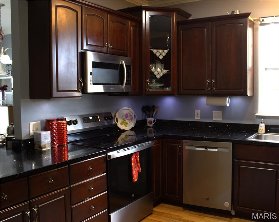 Brighton Place Condo Ph 2 - Residential