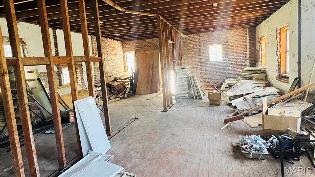 Benton Add - Commercial Sale