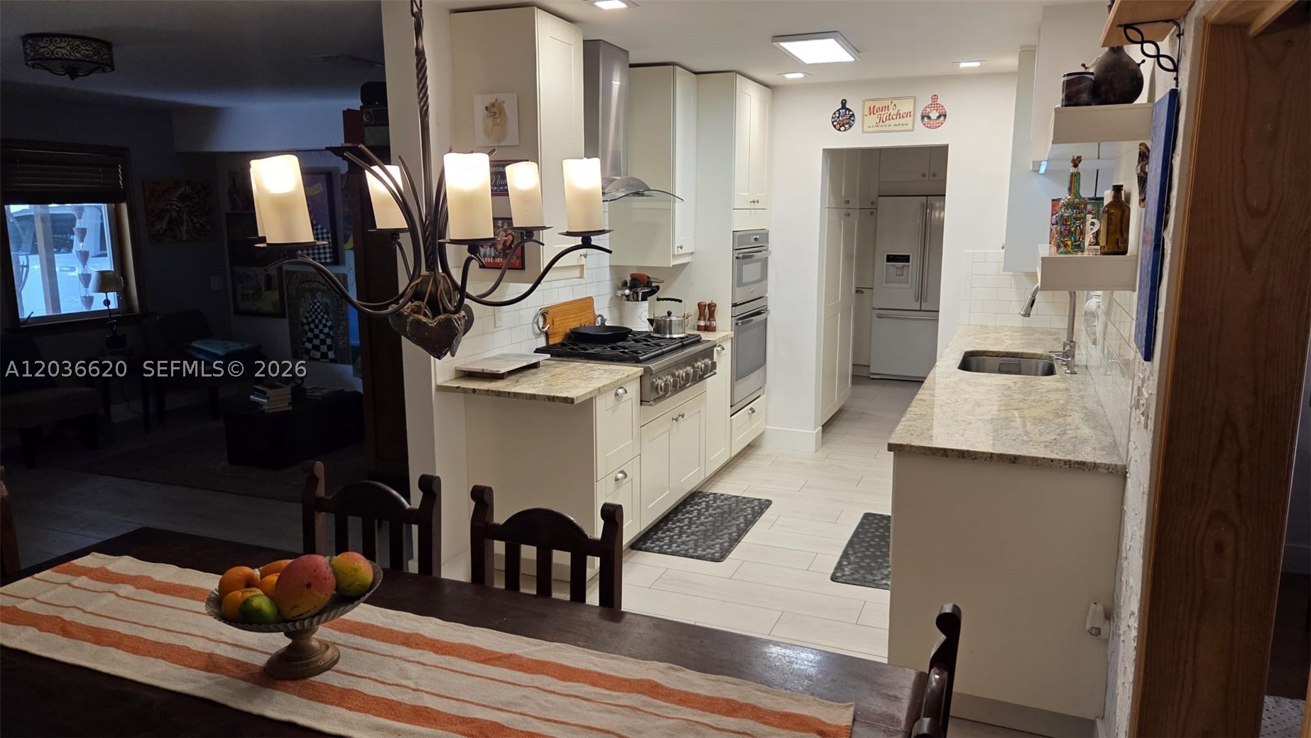 LEE GROVE ESTS - Residential