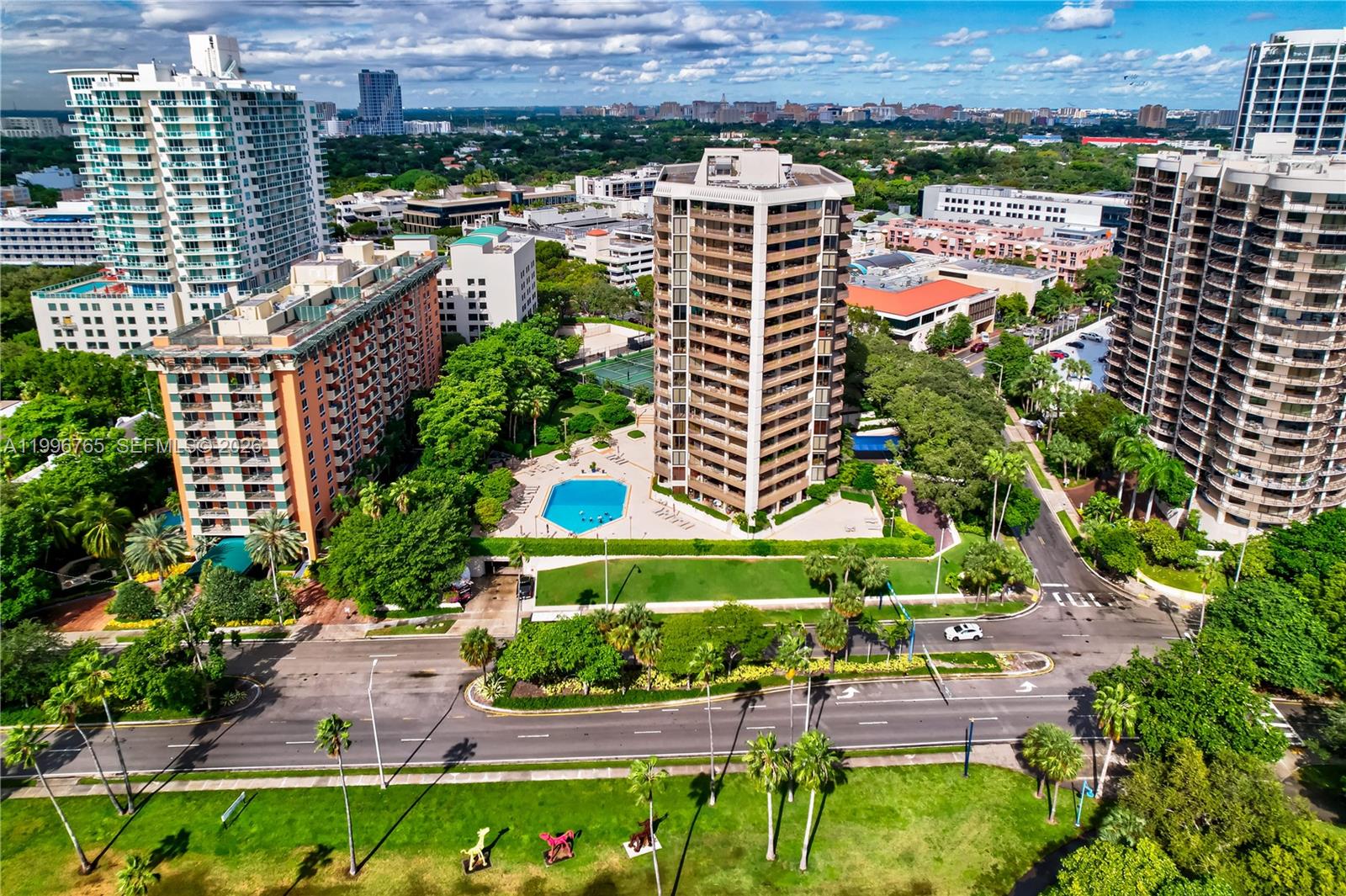 YACHT HARBOUR CONDO - Residential