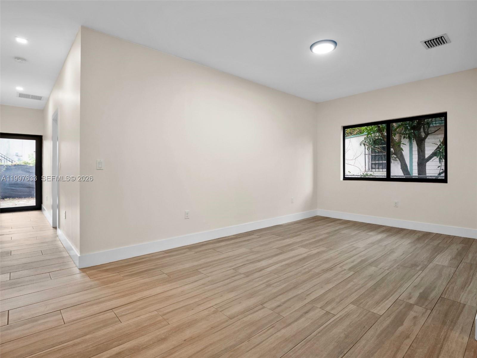 BUENA VISTA GARDENS - Residential Income