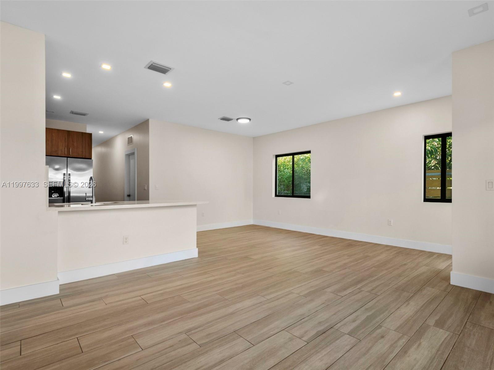 BUENA VISTA GARDENS - Residential Income