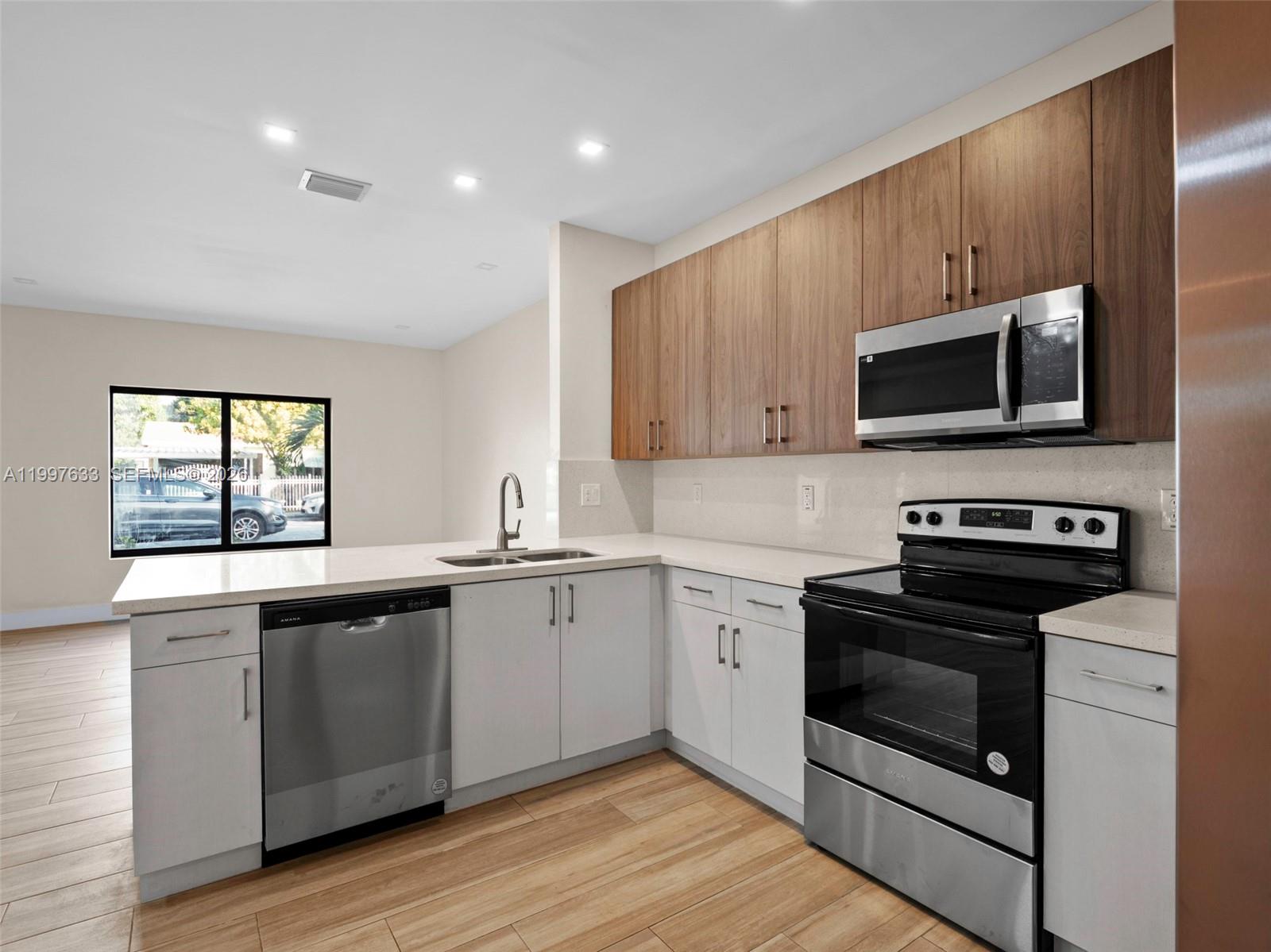 BUENA VISTA GARDENS - Residential Income