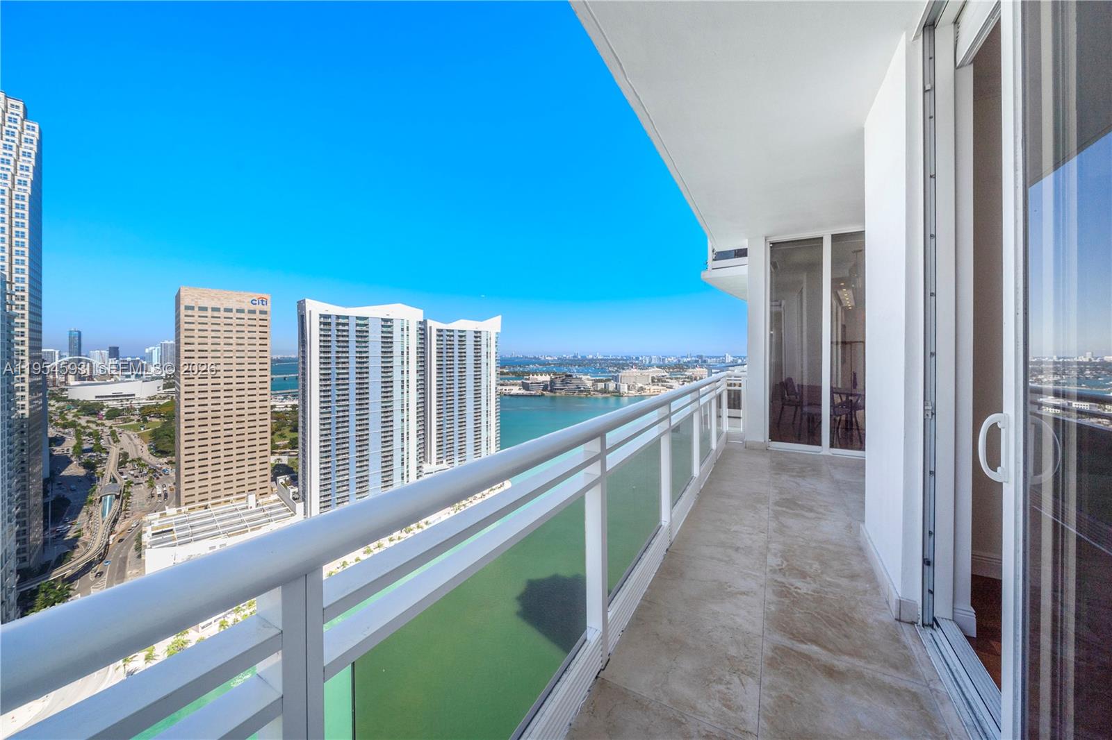 CARBONELL CONDO - Residential