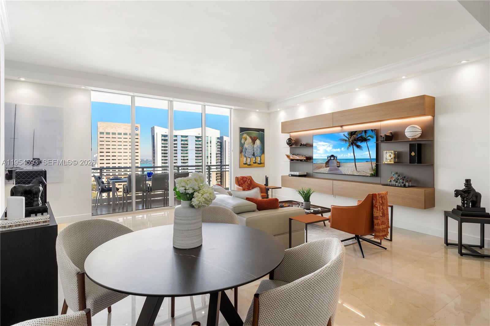 CARBONELL CONDO - Residential