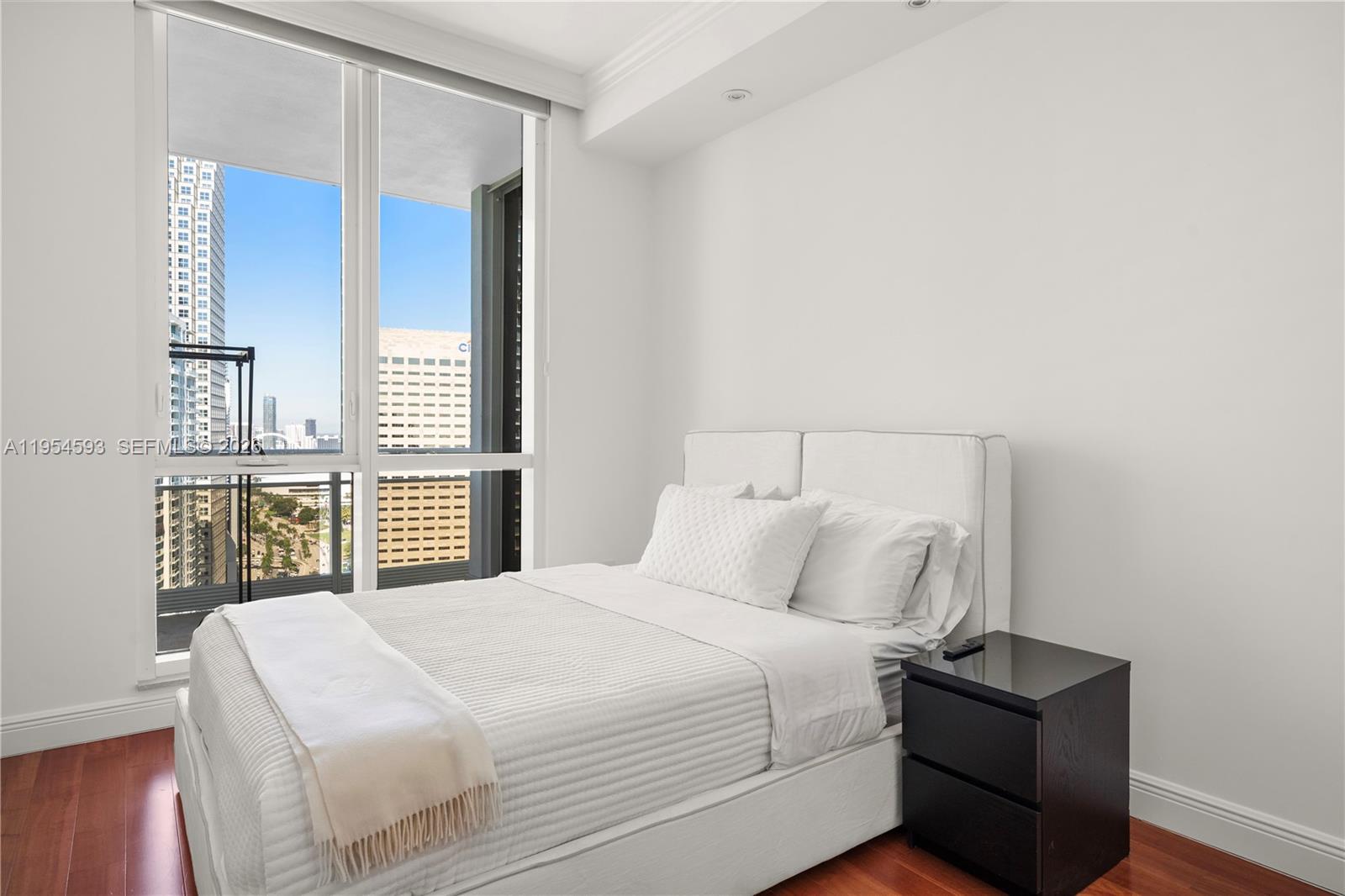 CARBONELL CONDO - Residential