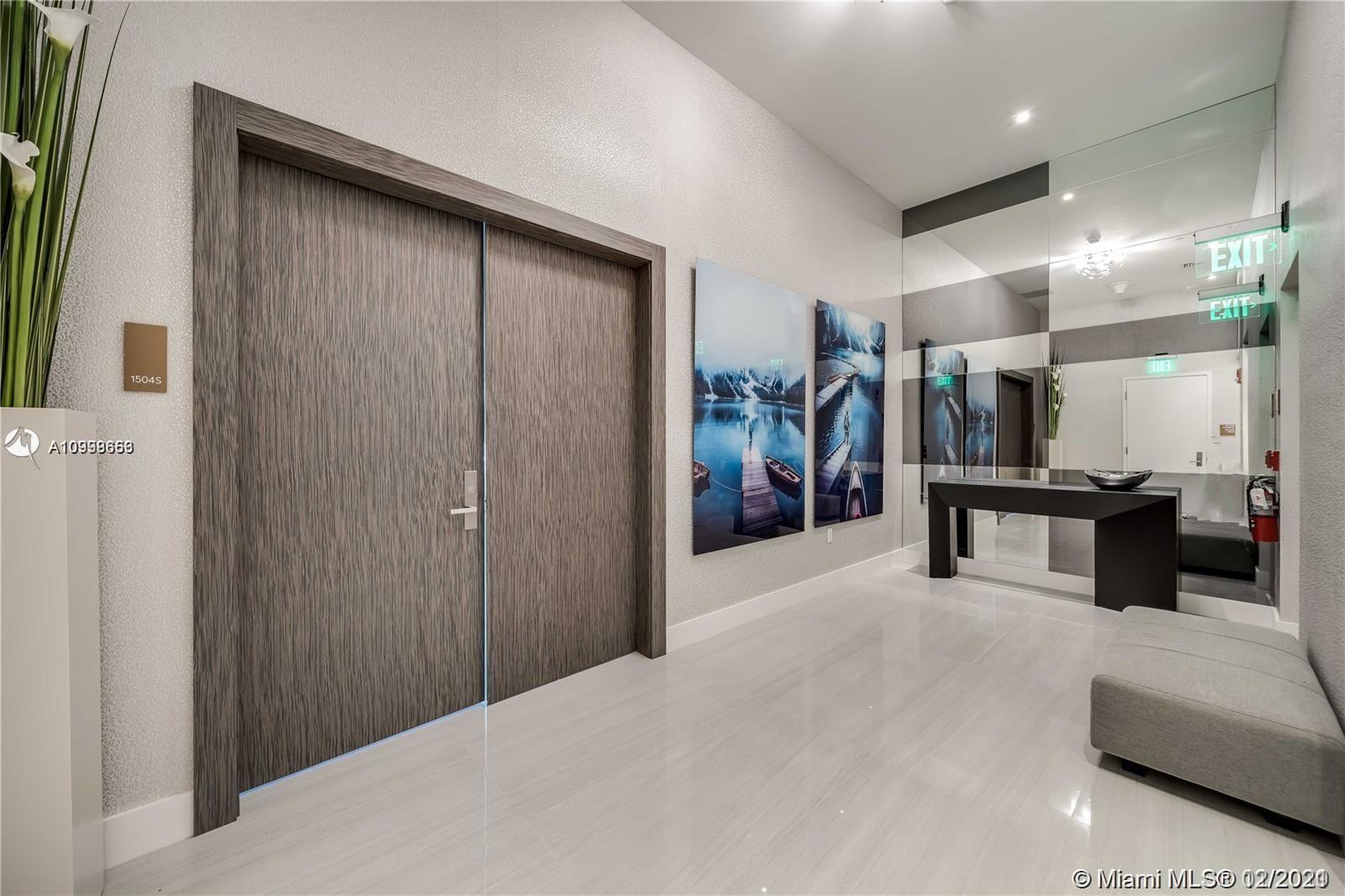 PRIVE CONDO - Residential