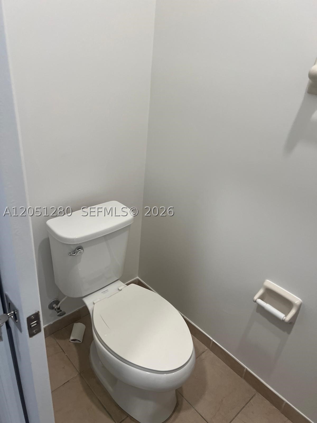 ST MAARTEN AT GRAND BAY C - Residential Lease