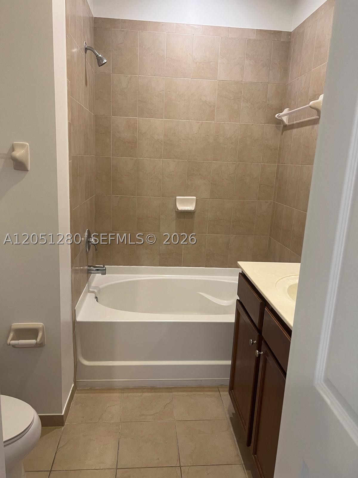 ST MAARTEN AT GRAND BAY C - Residential Lease