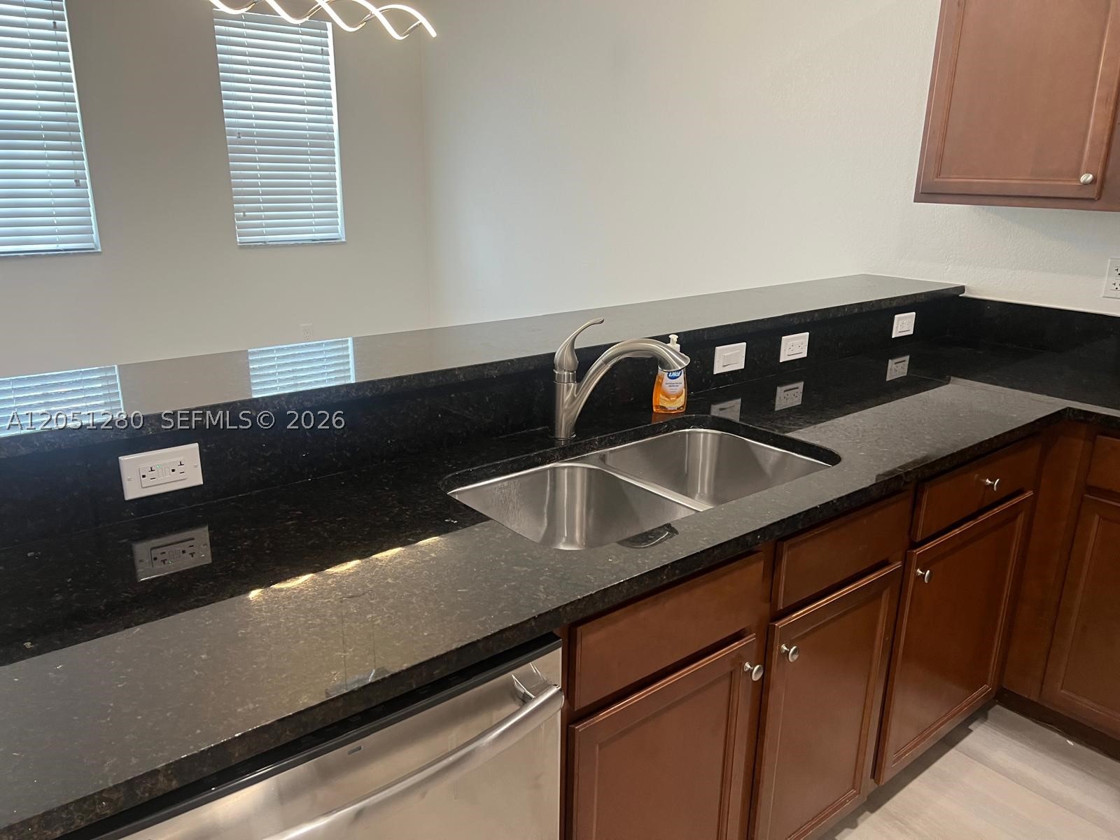 ST MAARTEN AT GRAND BAY C - Residential Lease