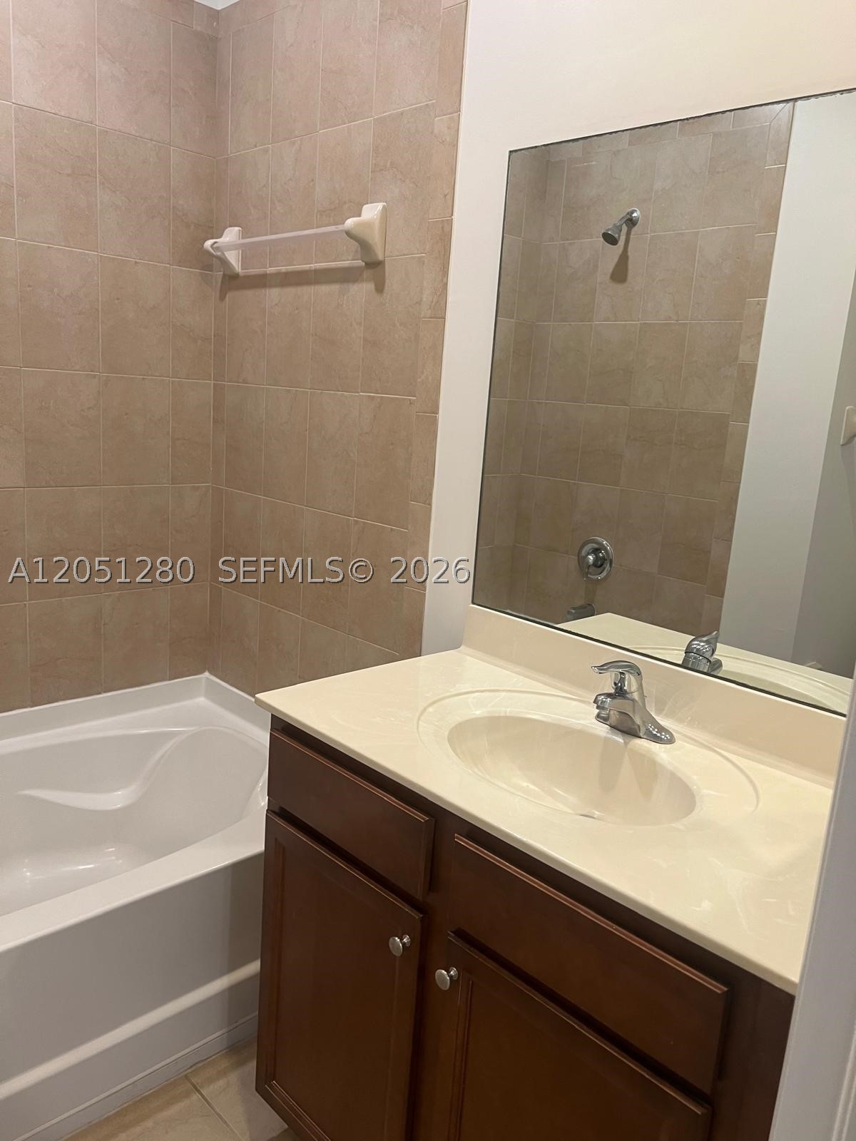 ST MAARTEN AT GRAND BAY C - Residential Lease