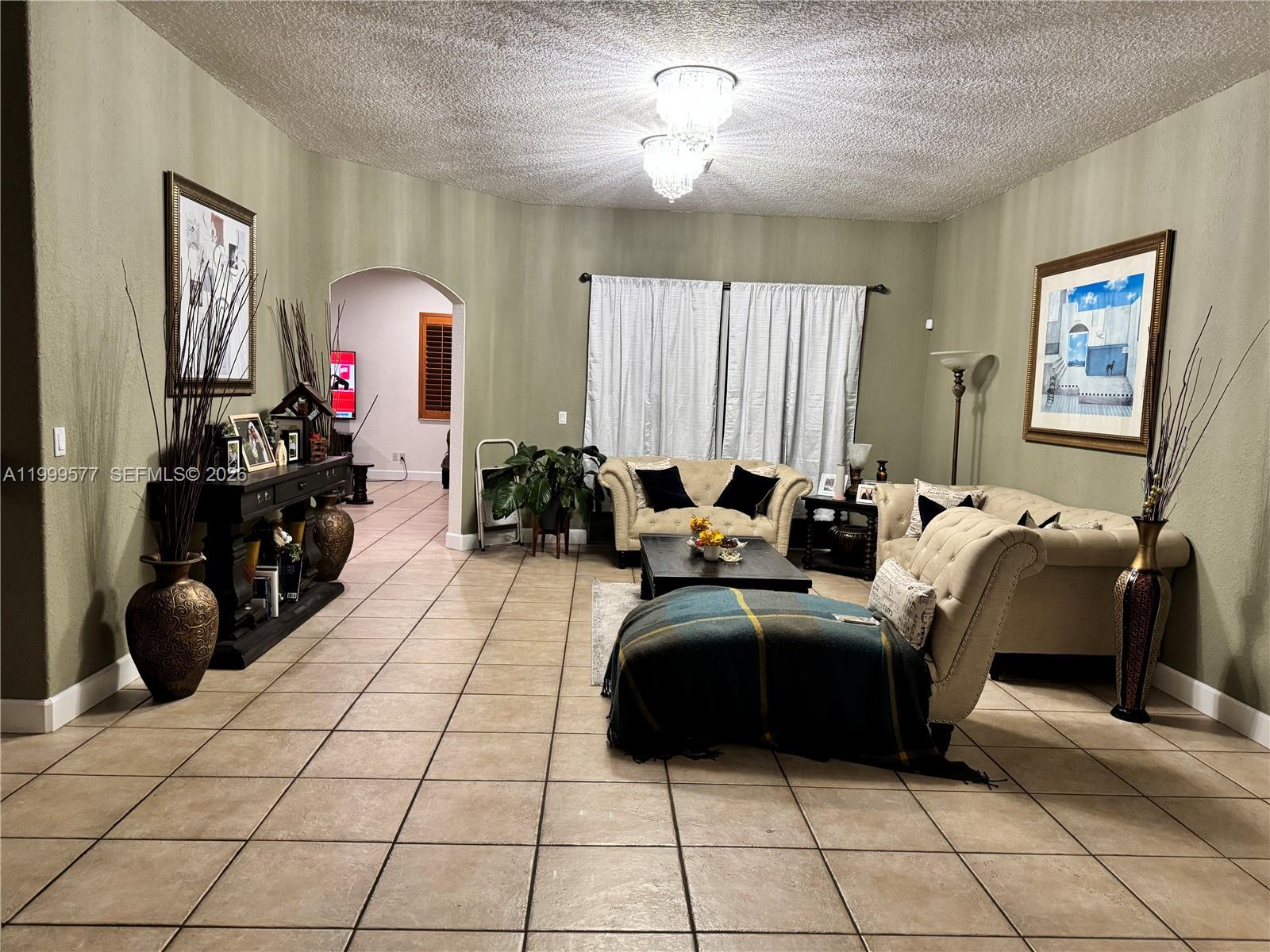 WINDSOR PALMS - Residential