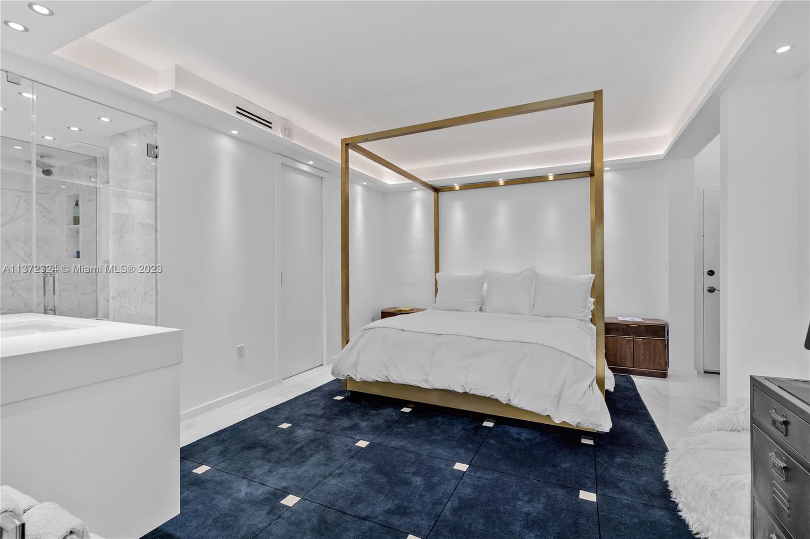 BELLE ISLE - Residential Lease