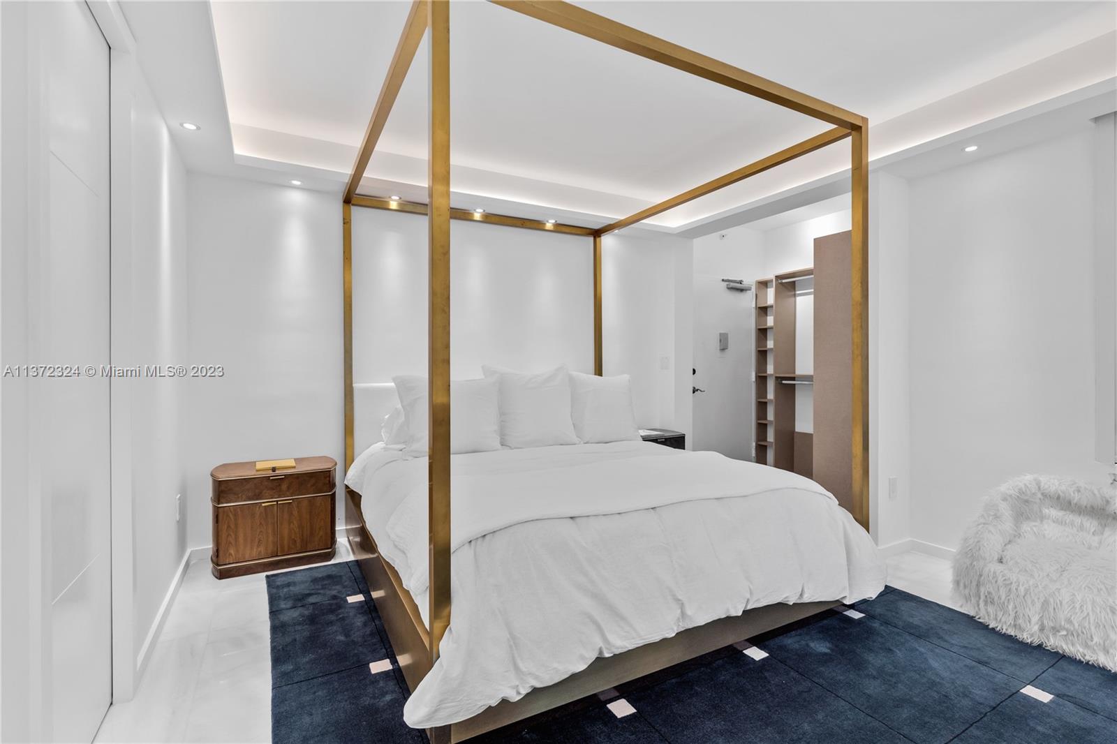 BELLE ISLE - Residential Lease