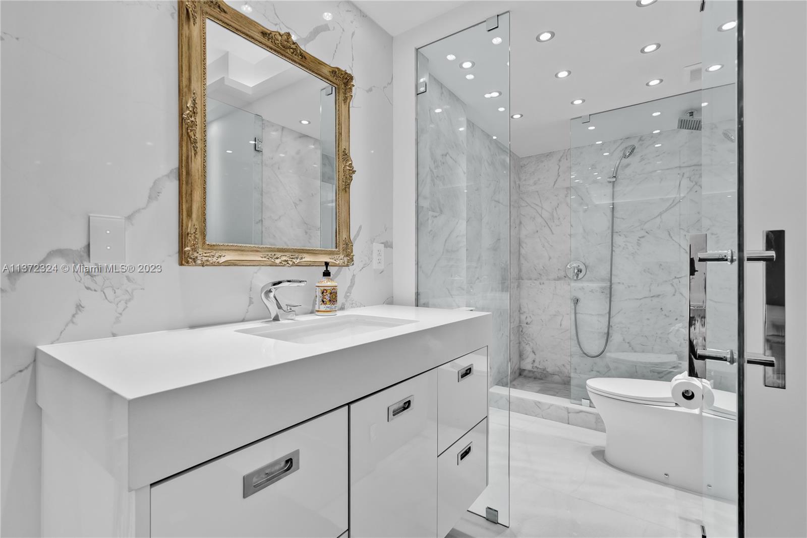 BELLE ISLE - Residential Lease