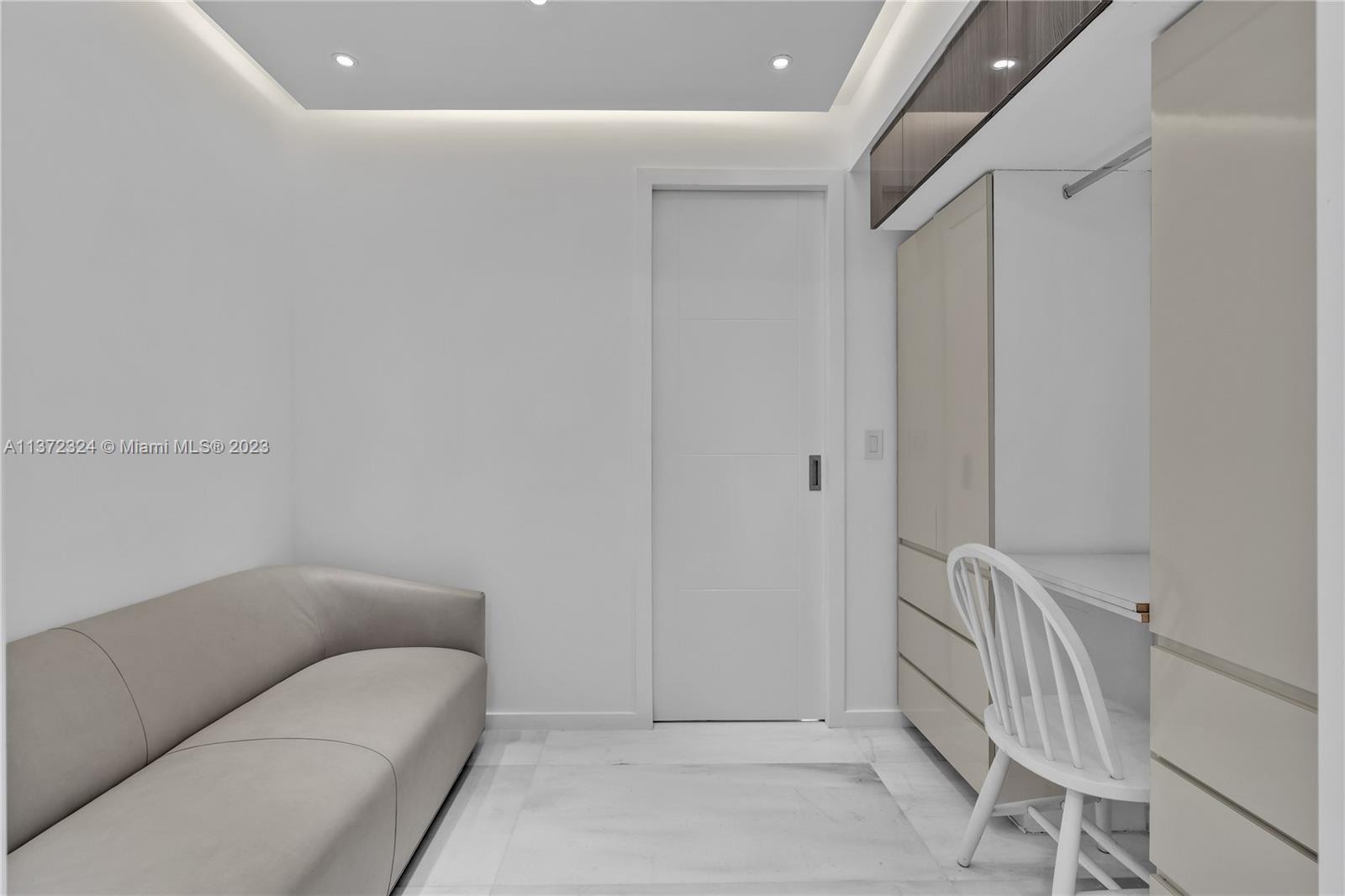 BELLE ISLE - Residential Lease