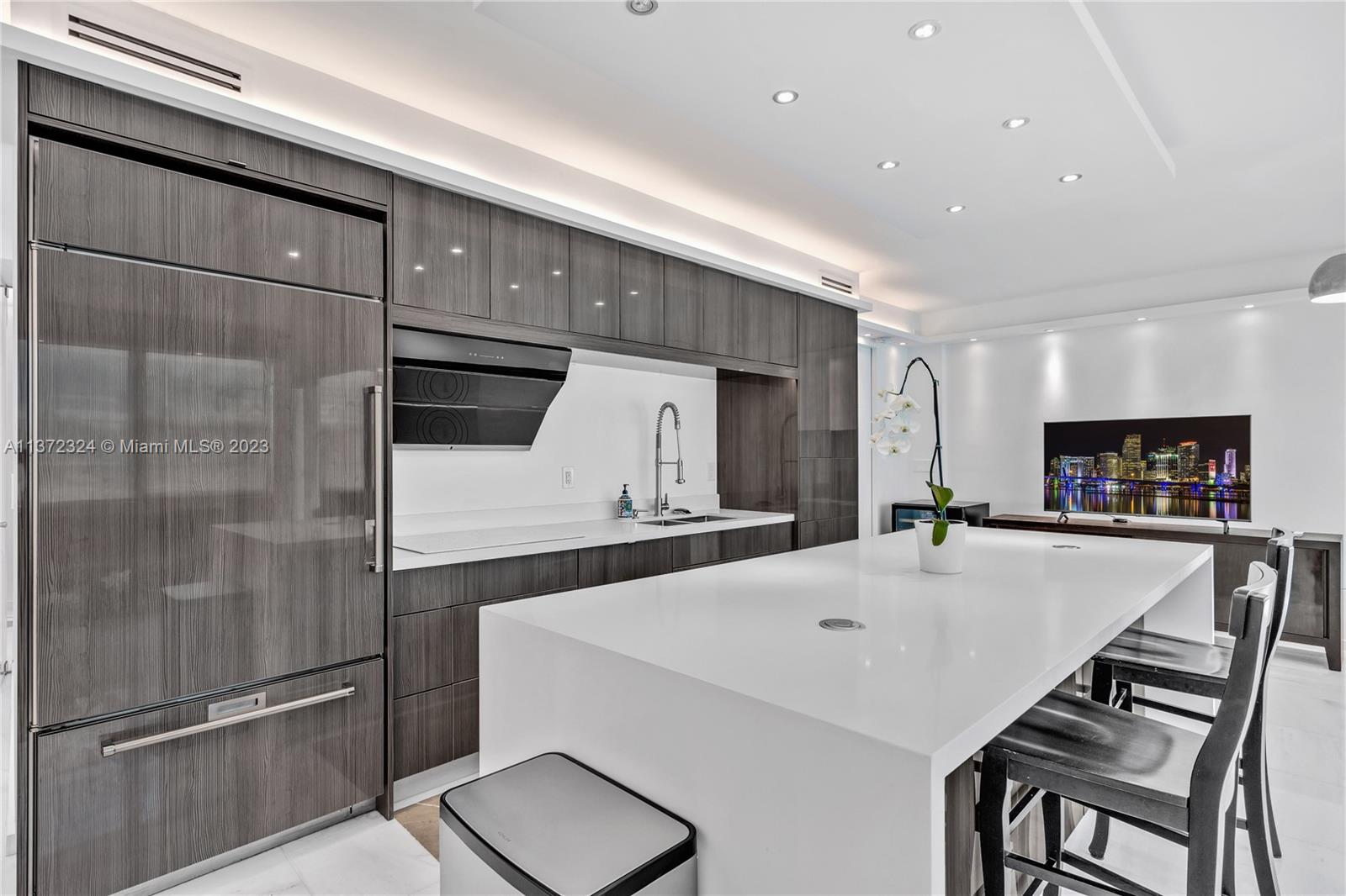 BELLE ISLE - Residential Lease