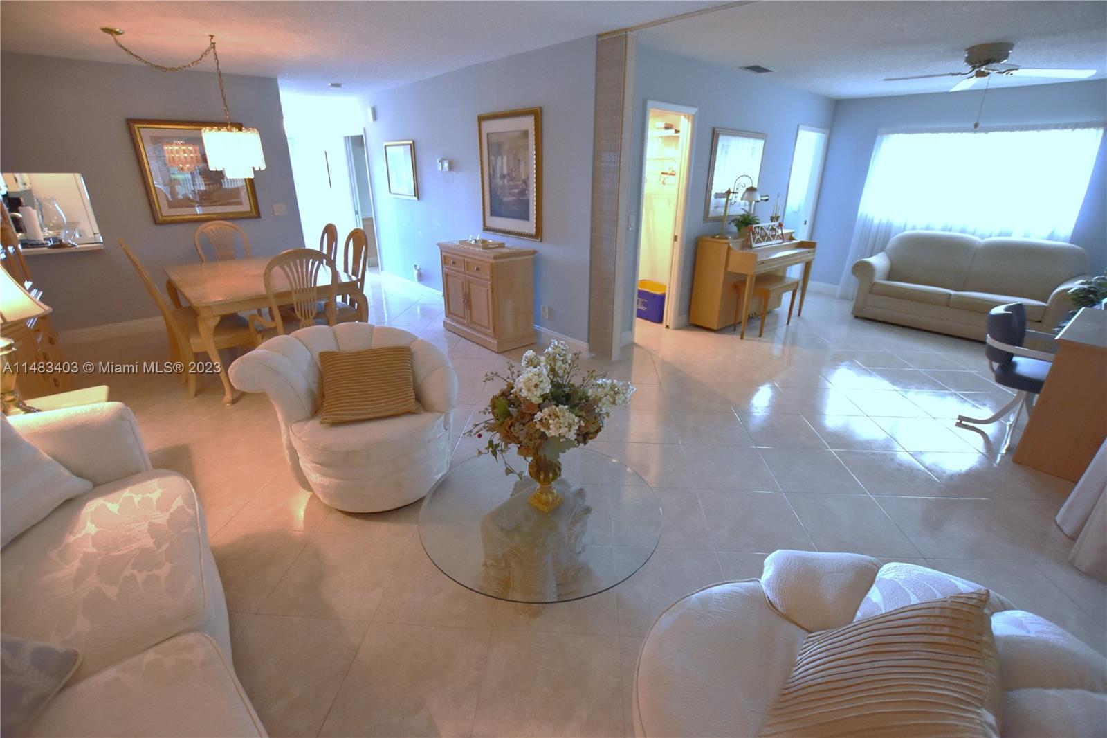 CRESTHAVEN TOWNHOMES SEC - Residential