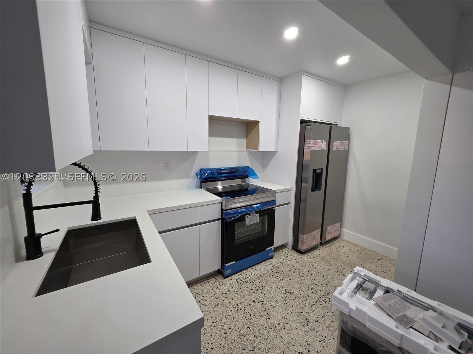 HIALEAH 4TH ADDN - Residential Income