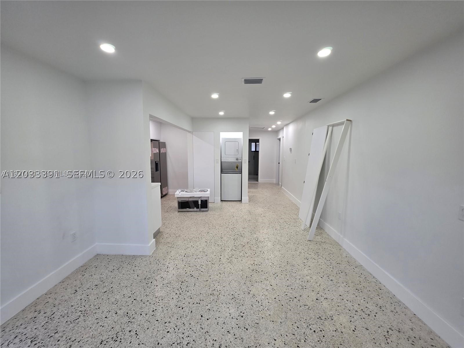 HIALEAH 4TH ADDN - Residential Income