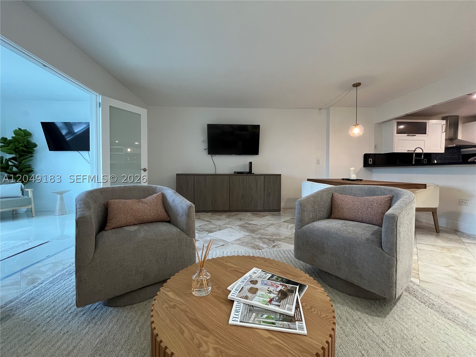 RONEY PALACE CONDO - Residential