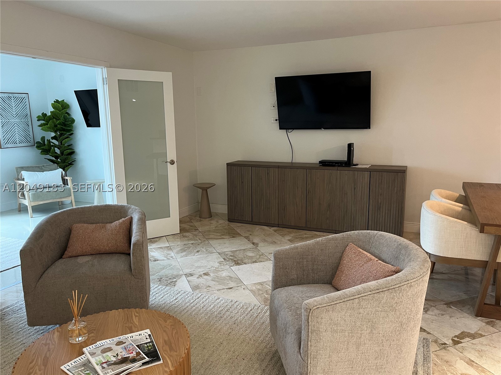RONEY PALACE CONDO - Residential