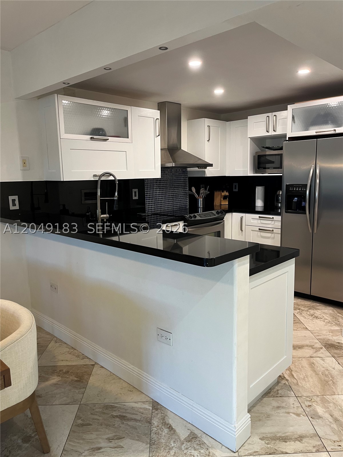 RONEY PALACE CONDO - Residential