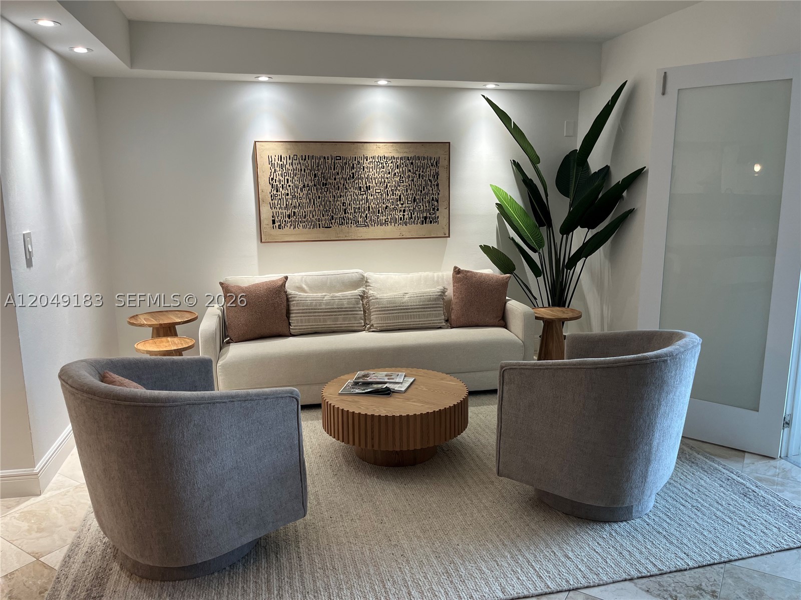 RONEY PALACE CONDO - Residential
