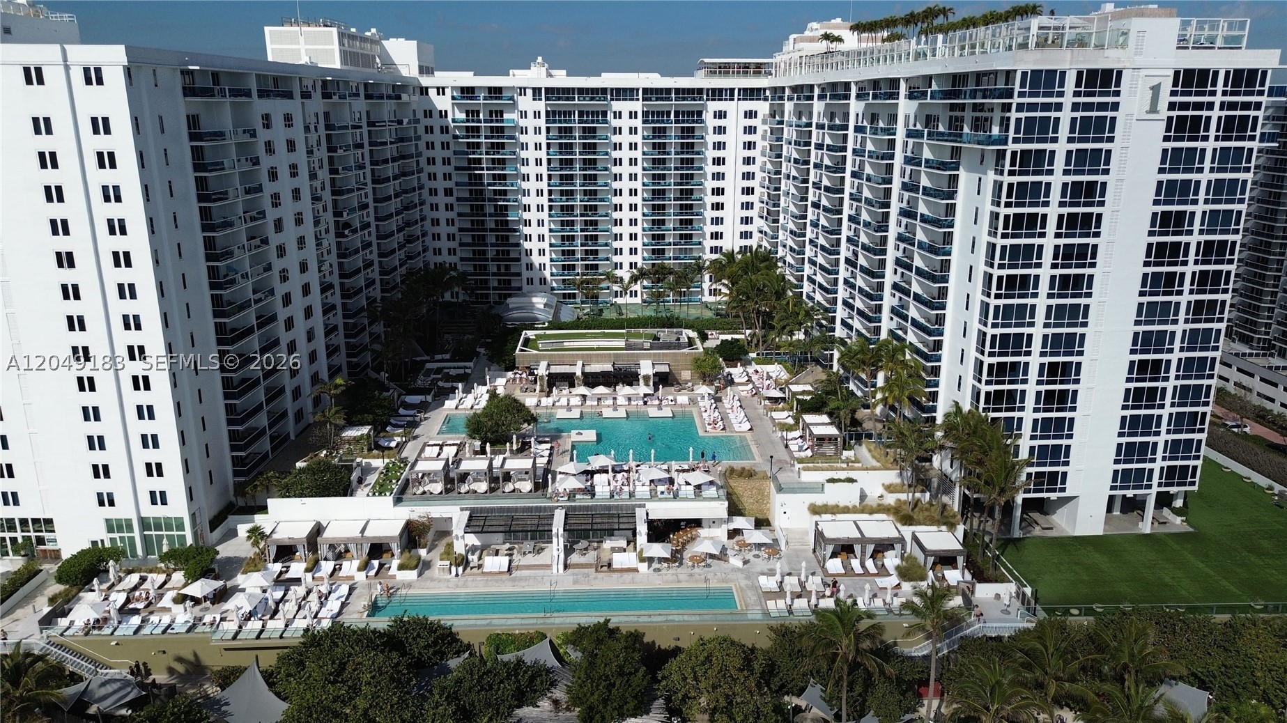 RONEY PALACE CONDO - Residential