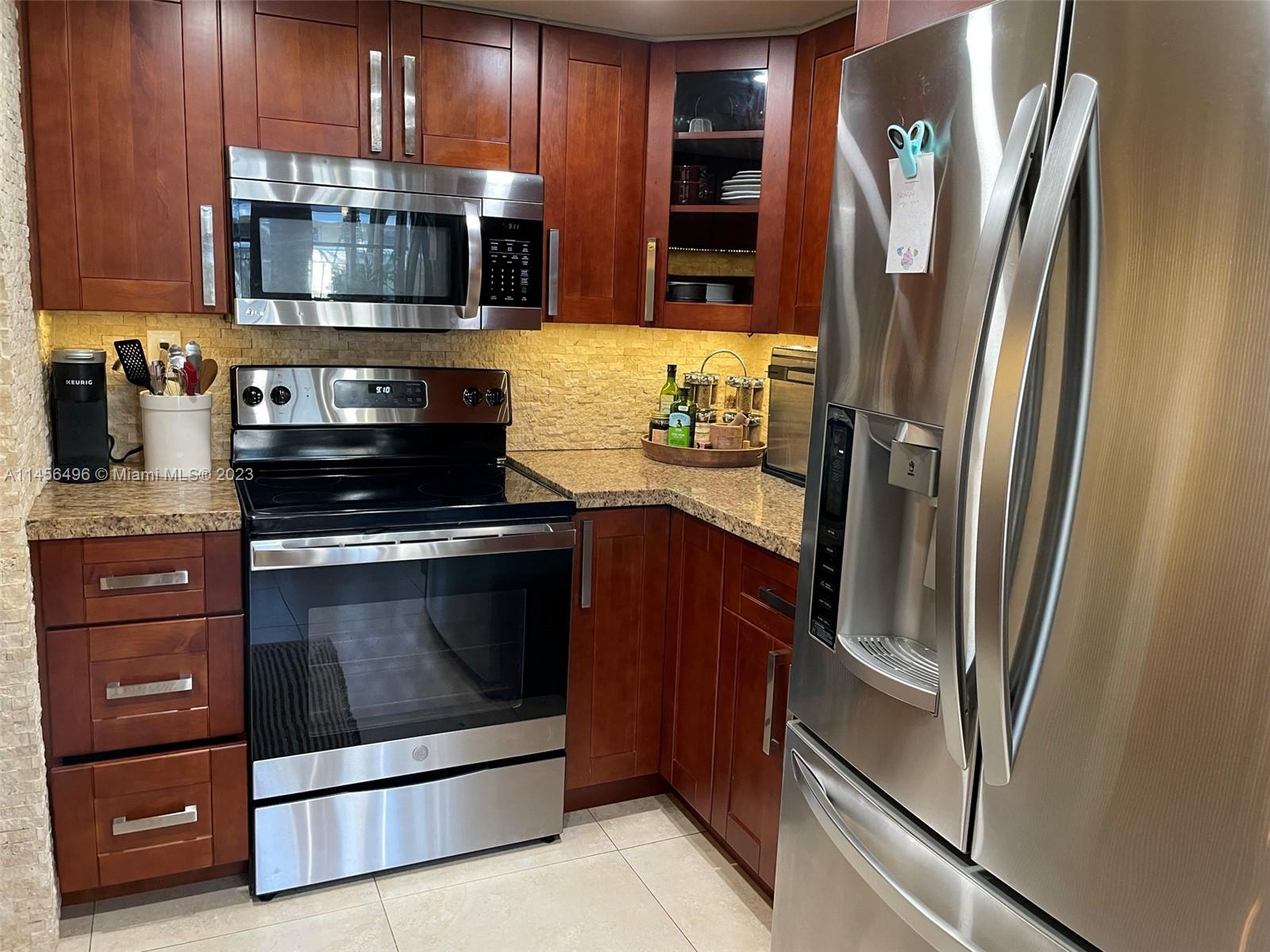 GABLES POINT III CONDO - Residential
