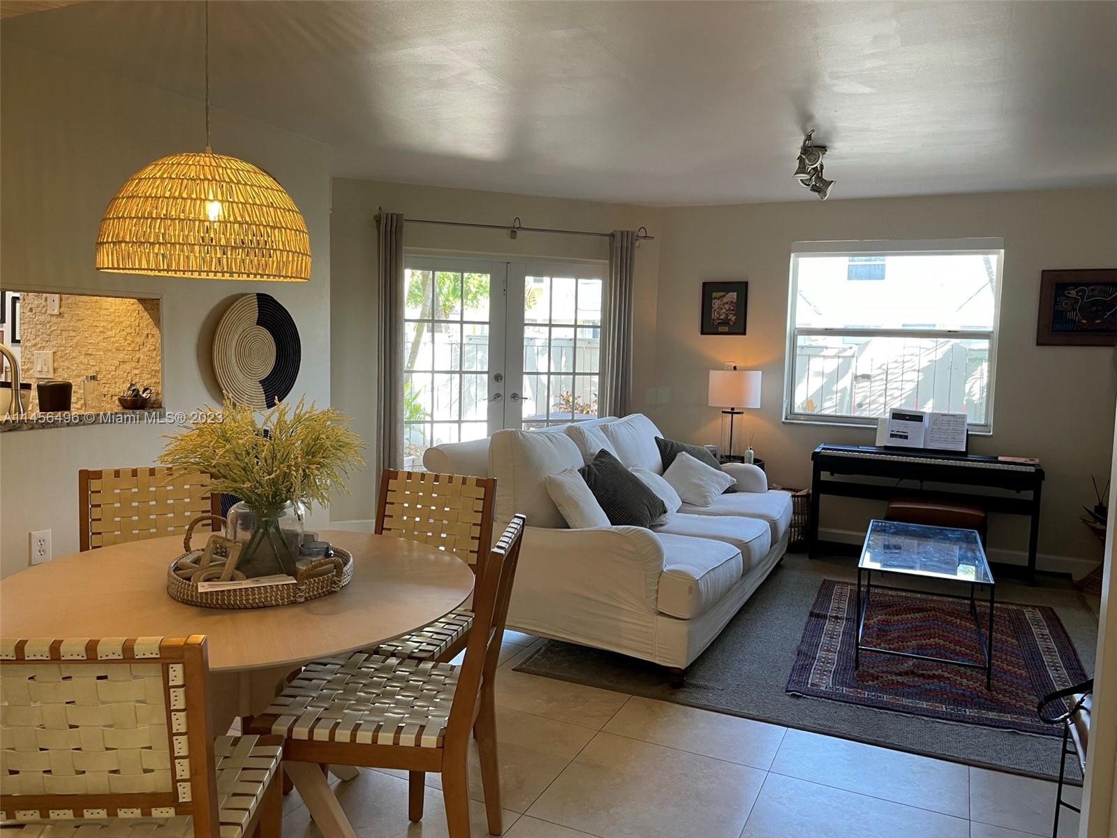 GABLES POINT III CONDO - Residential