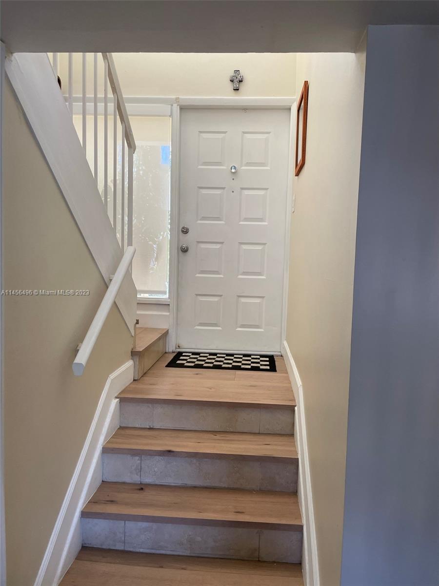 GABLES POINT III CONDO - Residential