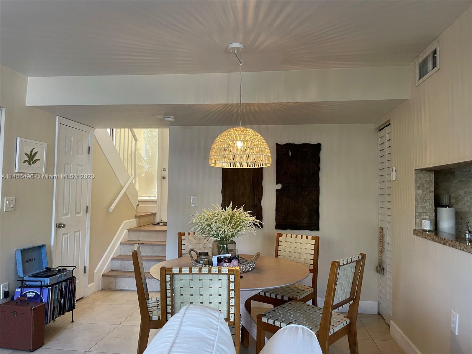 GABLES POINT III CONDO - Residential
