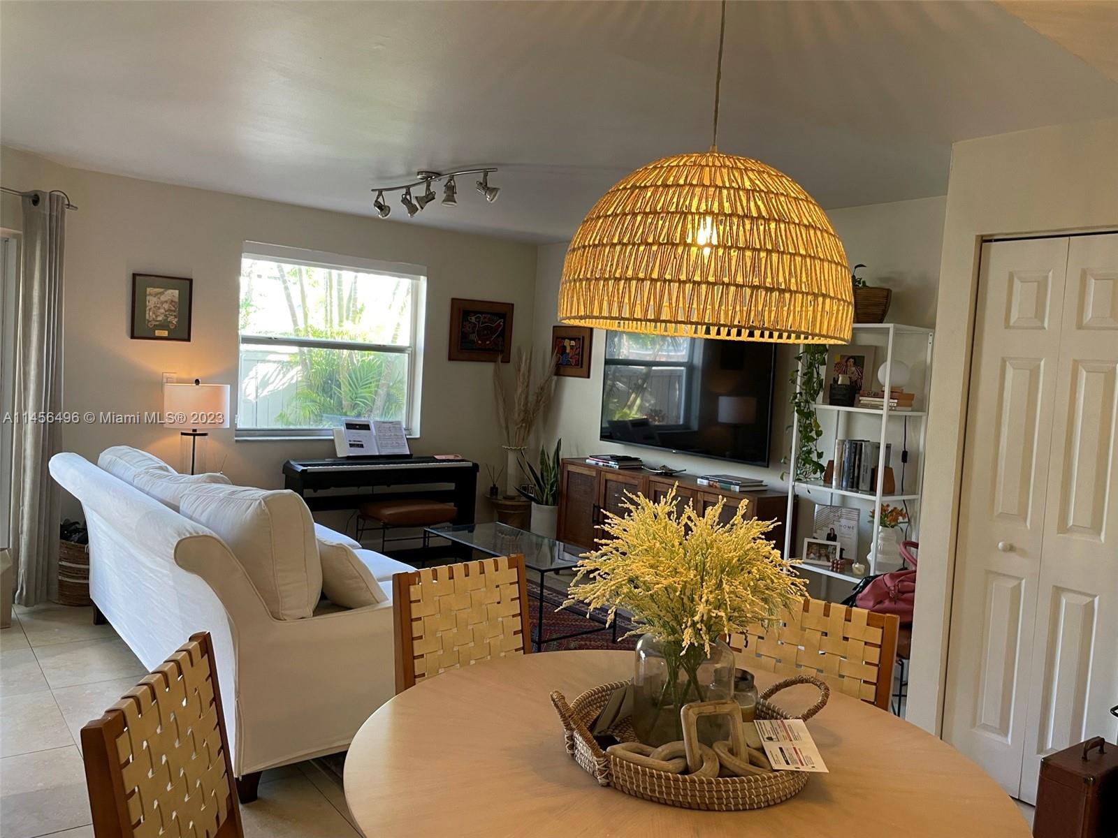 GABLES POINT III CONDO - Residential