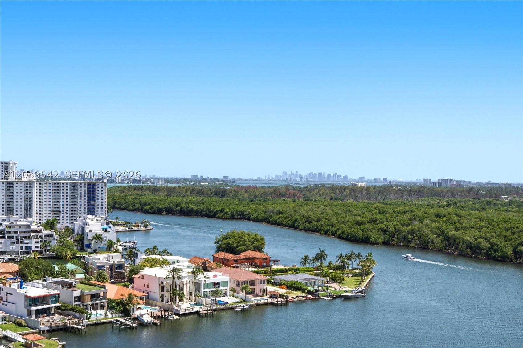 400 SUNNY ISLES CONDO EAS - Residential