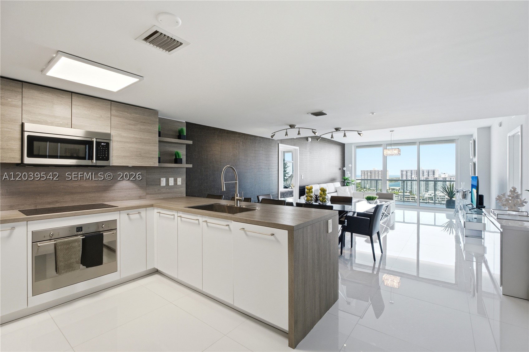 400 SUNNY ISLES CONDO EAS - Residential