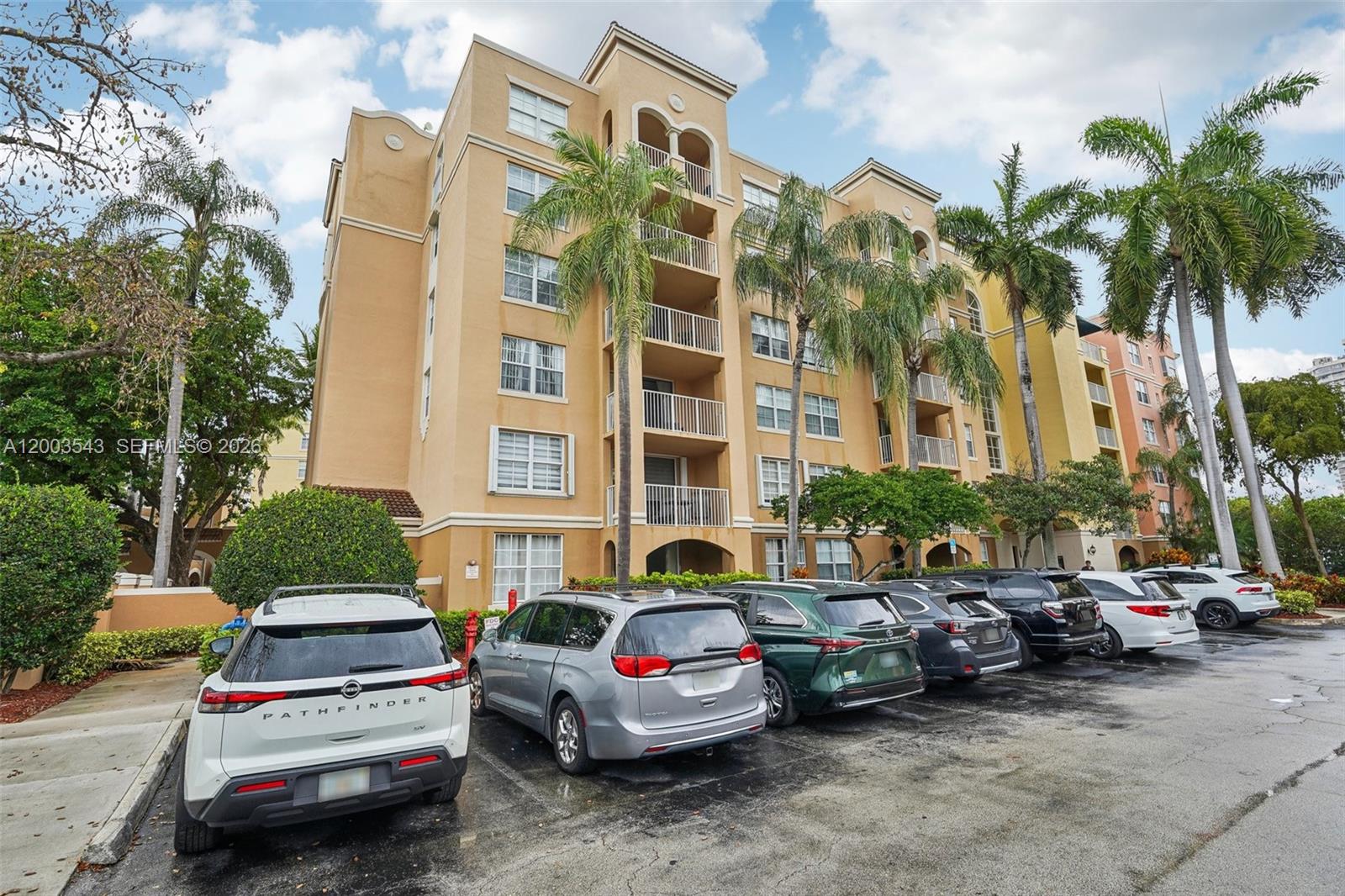 THE YACHT CLUB AT AVENTUR - Residential
