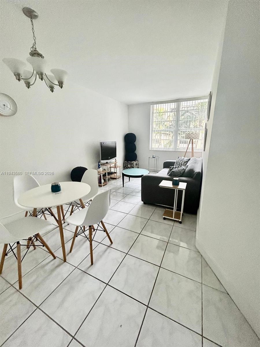 THE DECOPLAGE CONDO - Residential