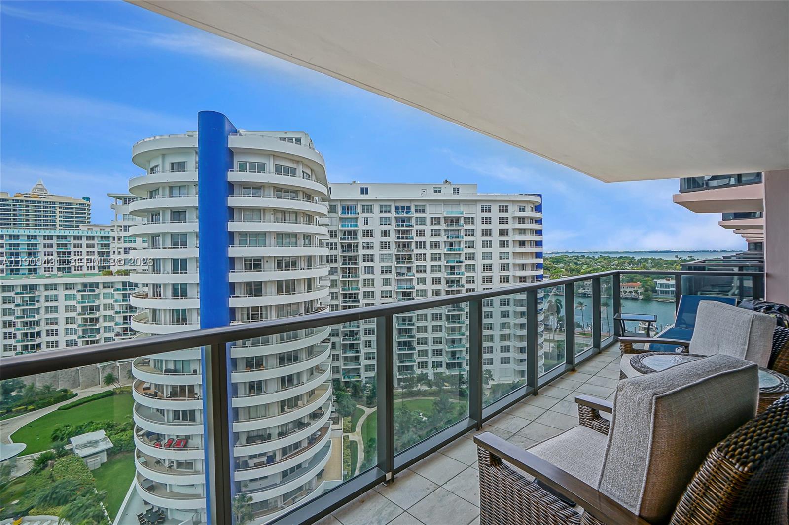 THE ALEXANDER CONDO - Residential