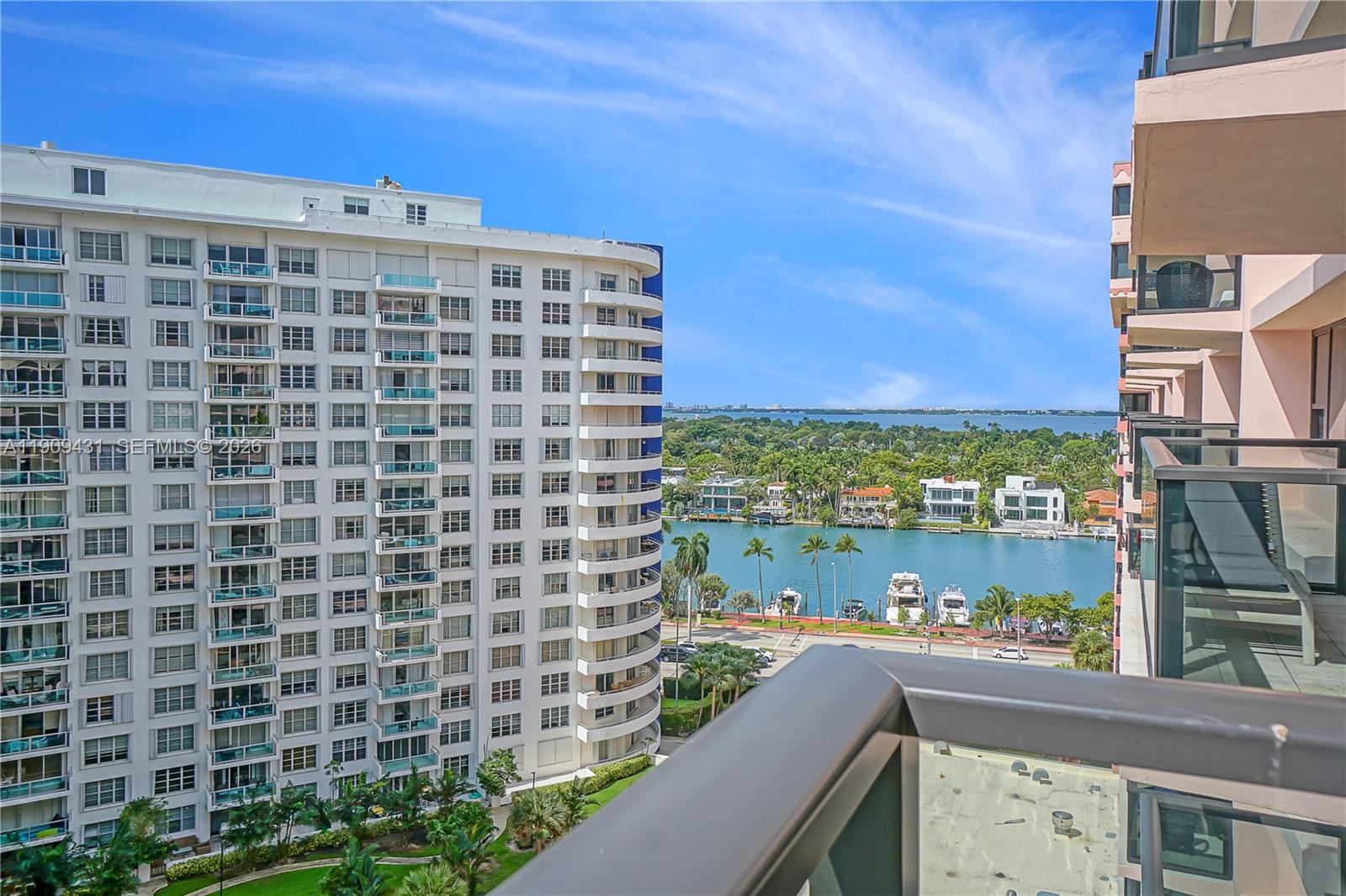 THE ALEXANDER CONDO - Residential