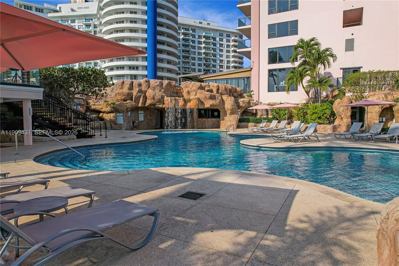 THE ALEXANDER CONDO - Residential
